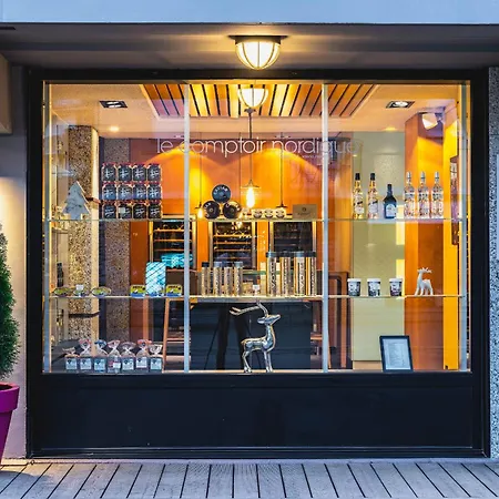 乐梦阁内酒店 4*